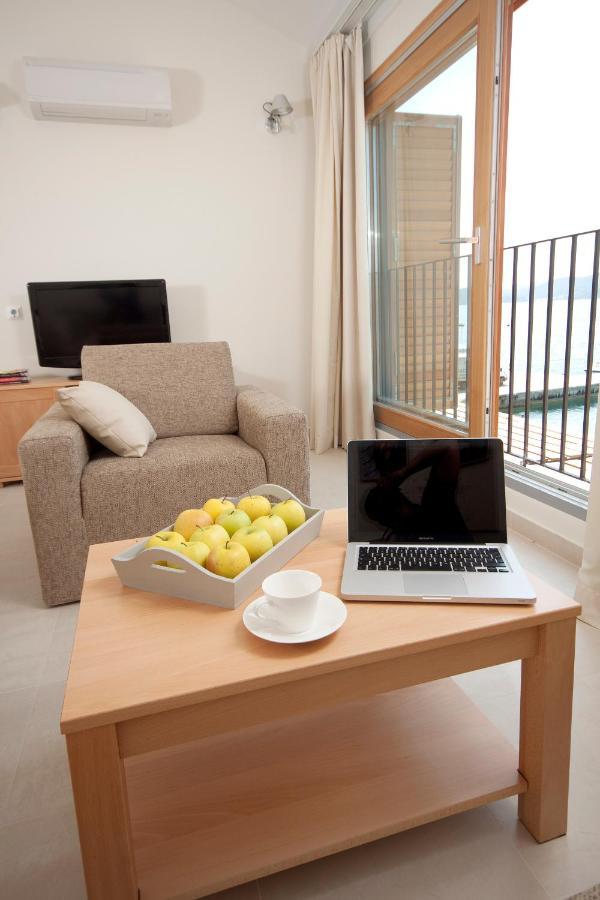 Eol Apartments Viganj Buitenkant foto